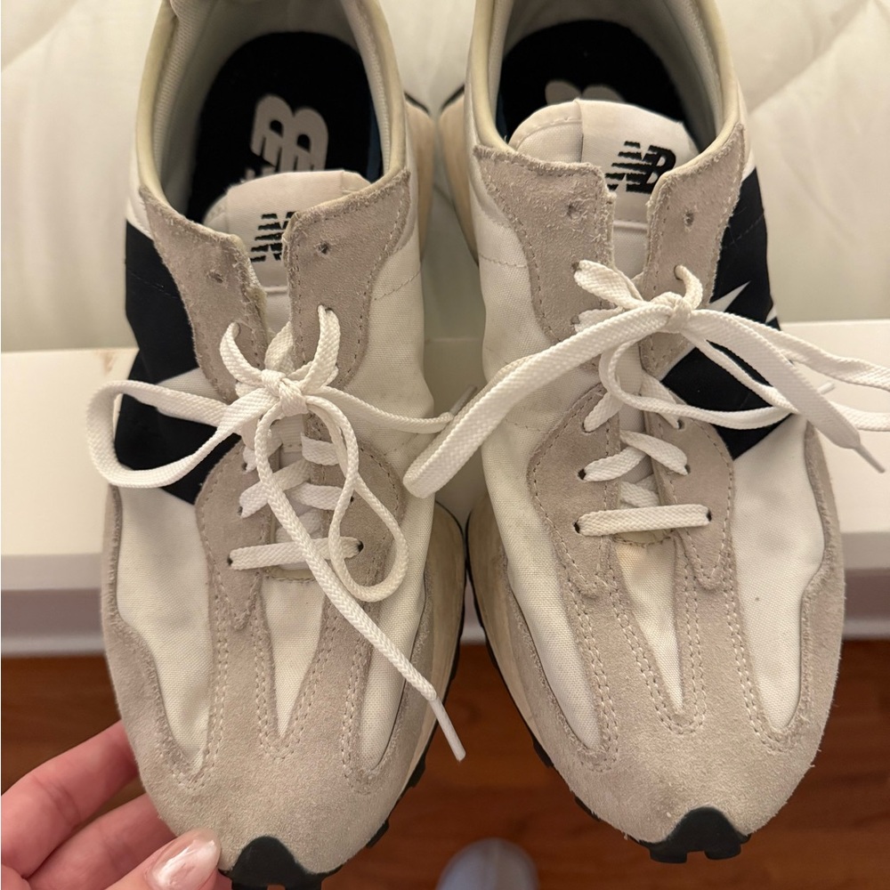 New Balance Women's Sneakers - White and Black